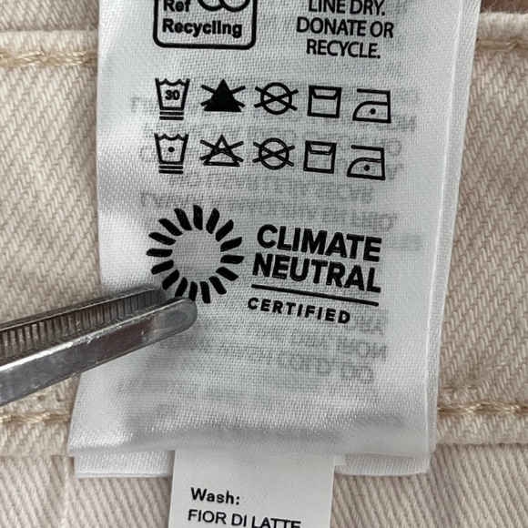 Reformation Wilder High Rise Relaxed Jean Shorts - Picture 7 of 9